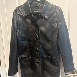 90s Women's Classic Black Leather Jacket